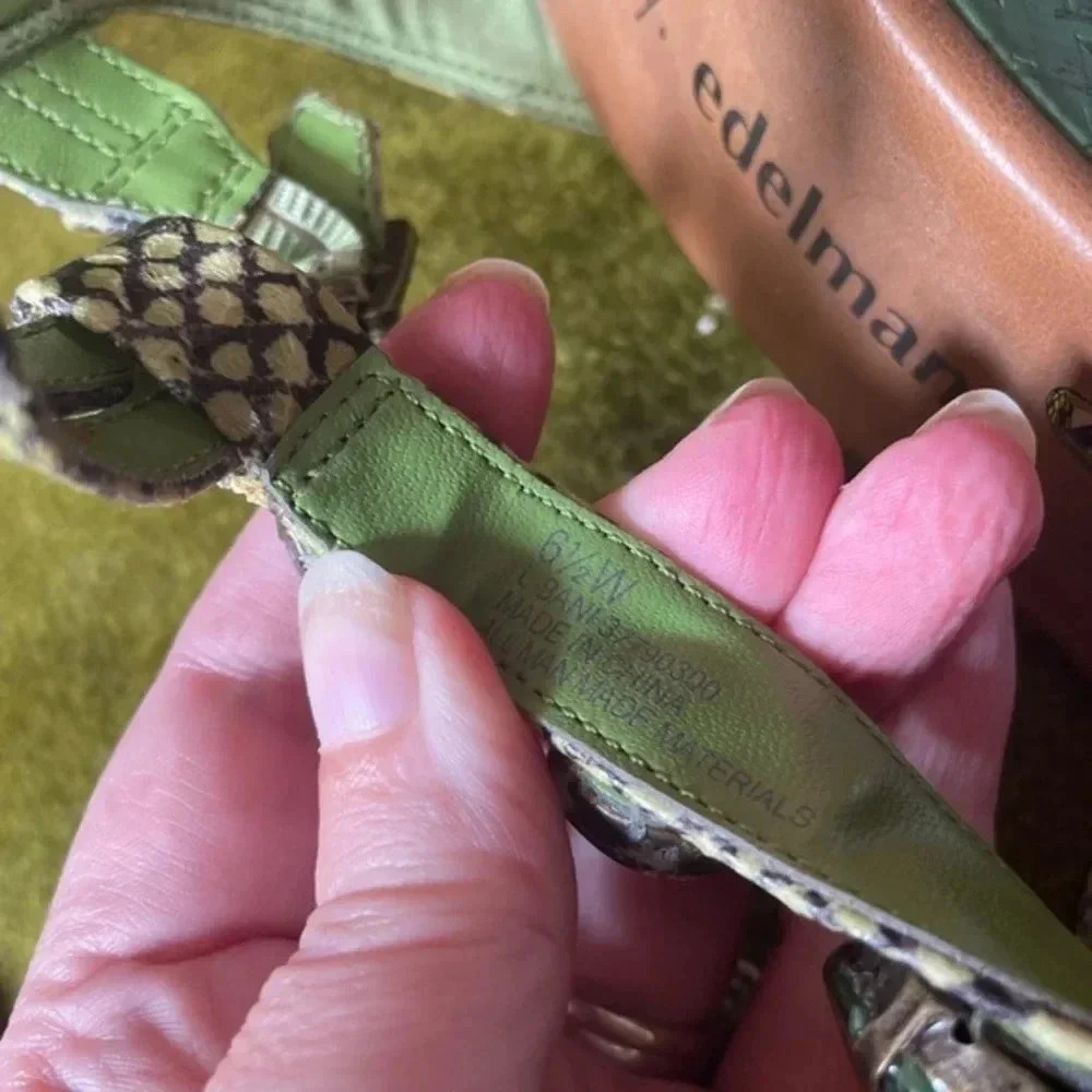 Libby. Edelman 6.5 W wedge jeweled heel snake skin green super cute! - Picture 6 of 7